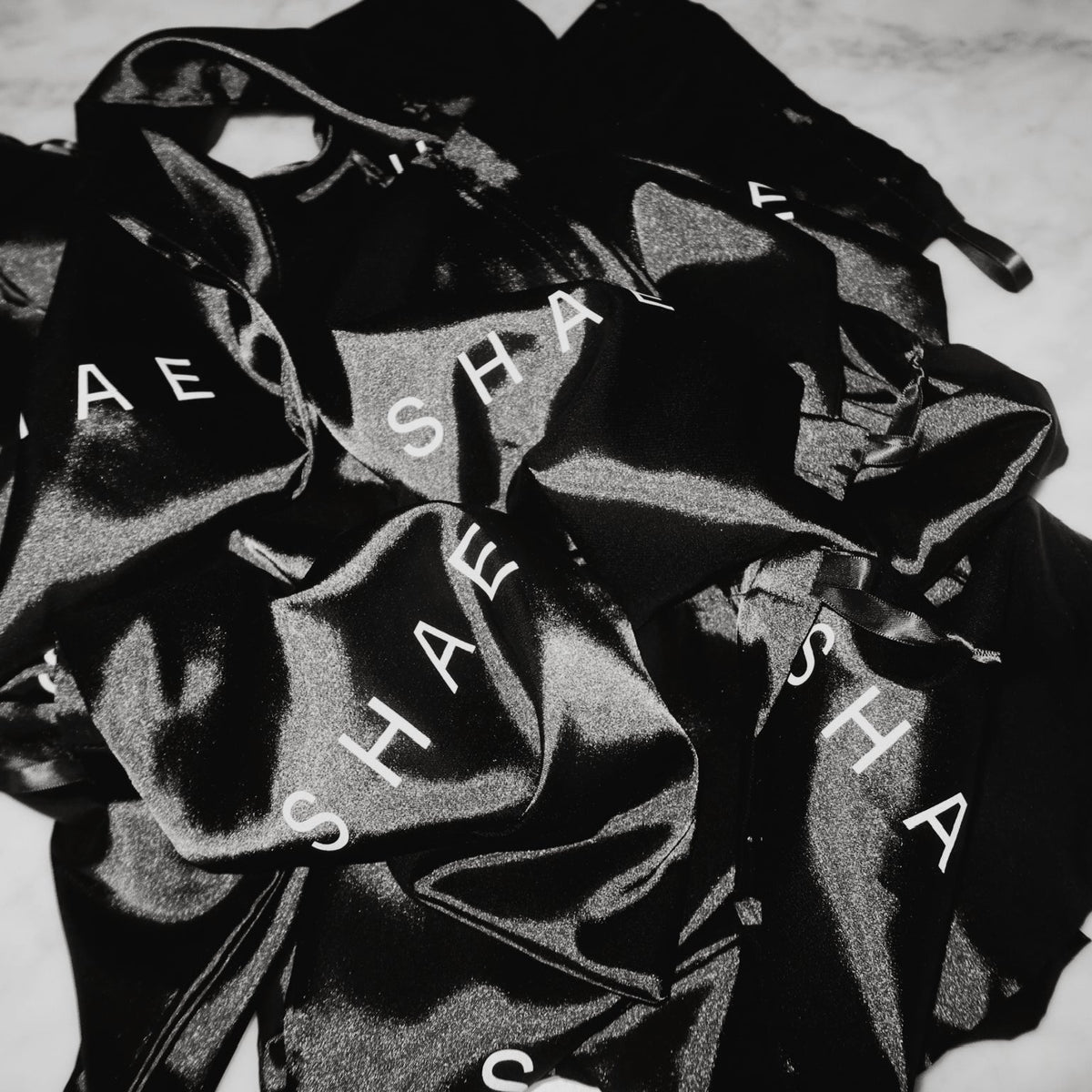 SHAE Satin travel bag